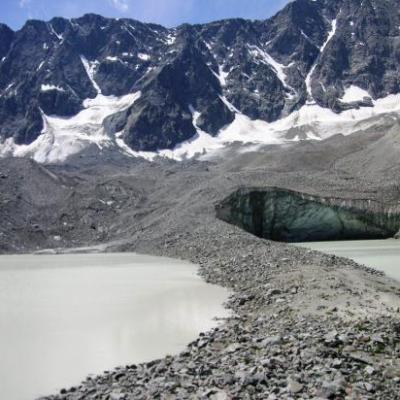 Lacs du glacier d'arsine
